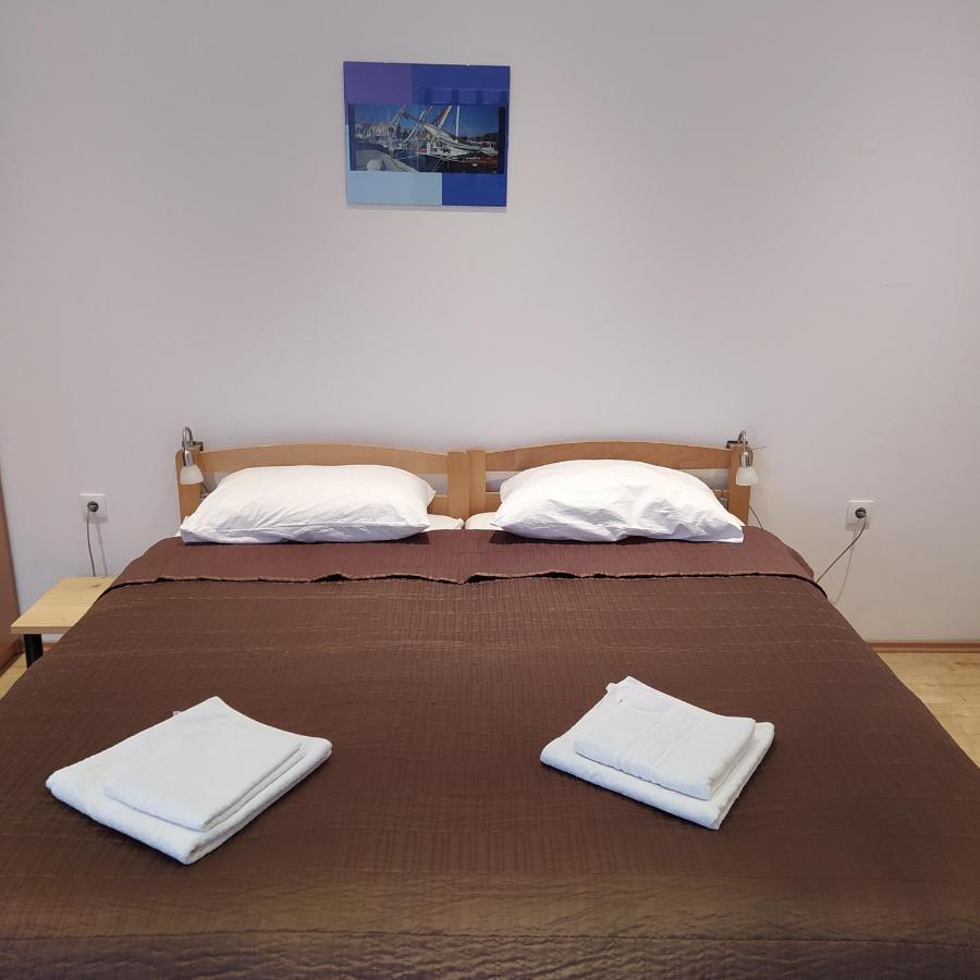 Peter&Zana Apartments Stari Grad  Bagian luar foto