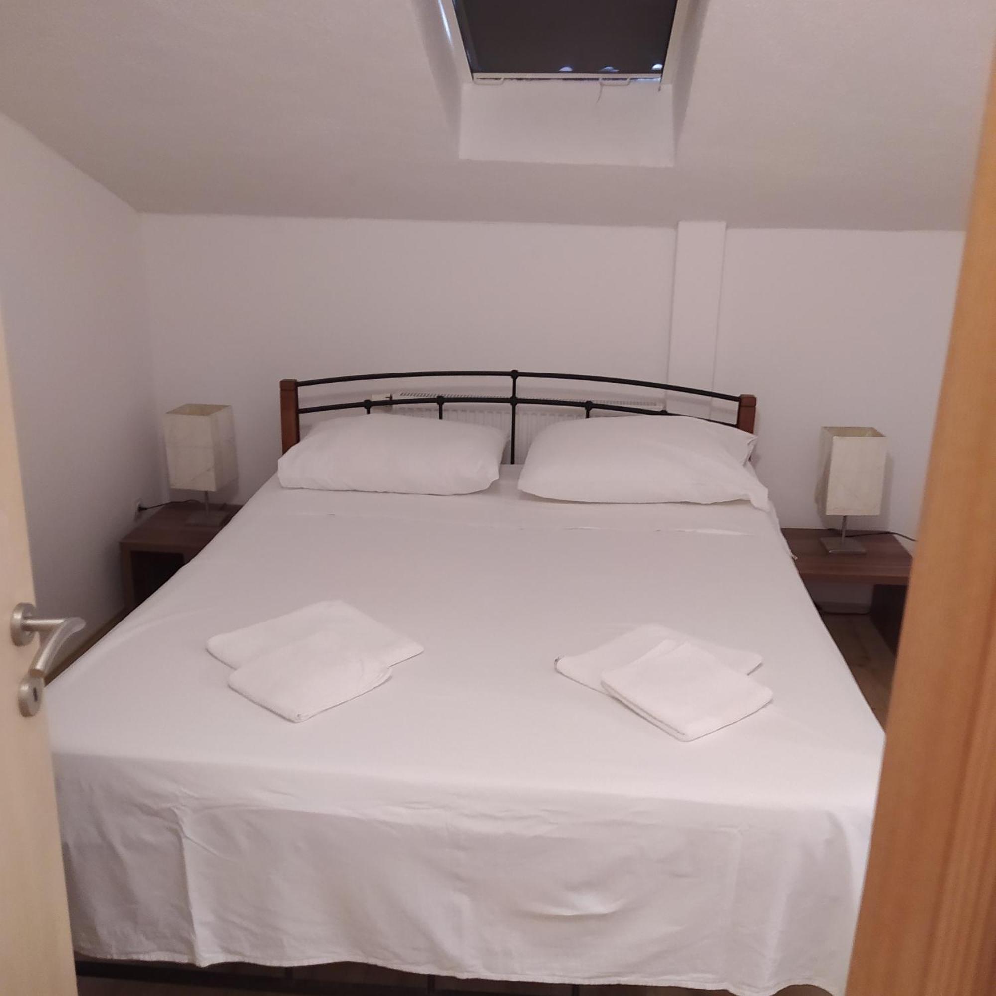 Peter&Zana Apartments Stari Grad  Bagian luar foto