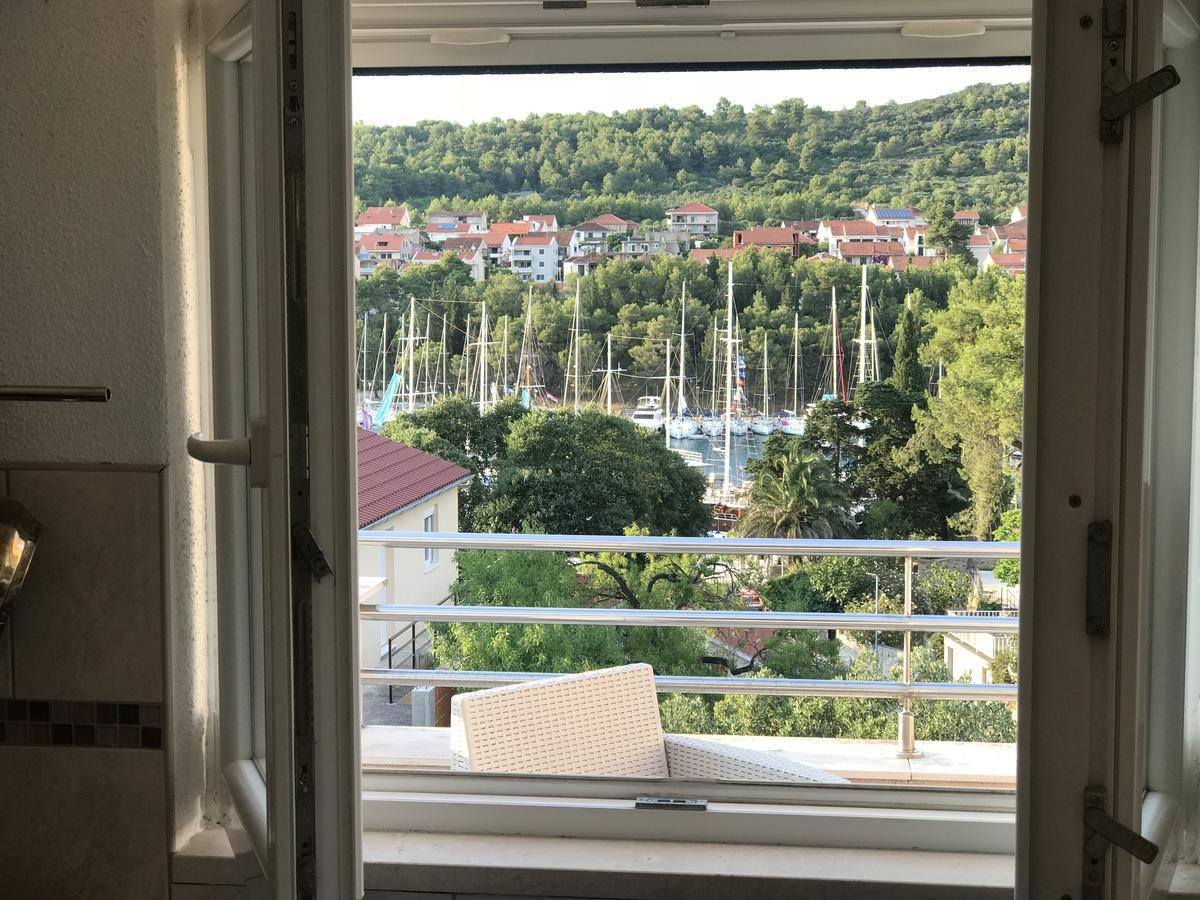 Peter&Zana Apartments Stari Grad  Bagian luar foto